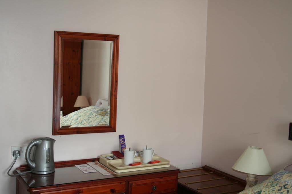 The Wootons Inn Tintagel Zewnętrze zdjęcie